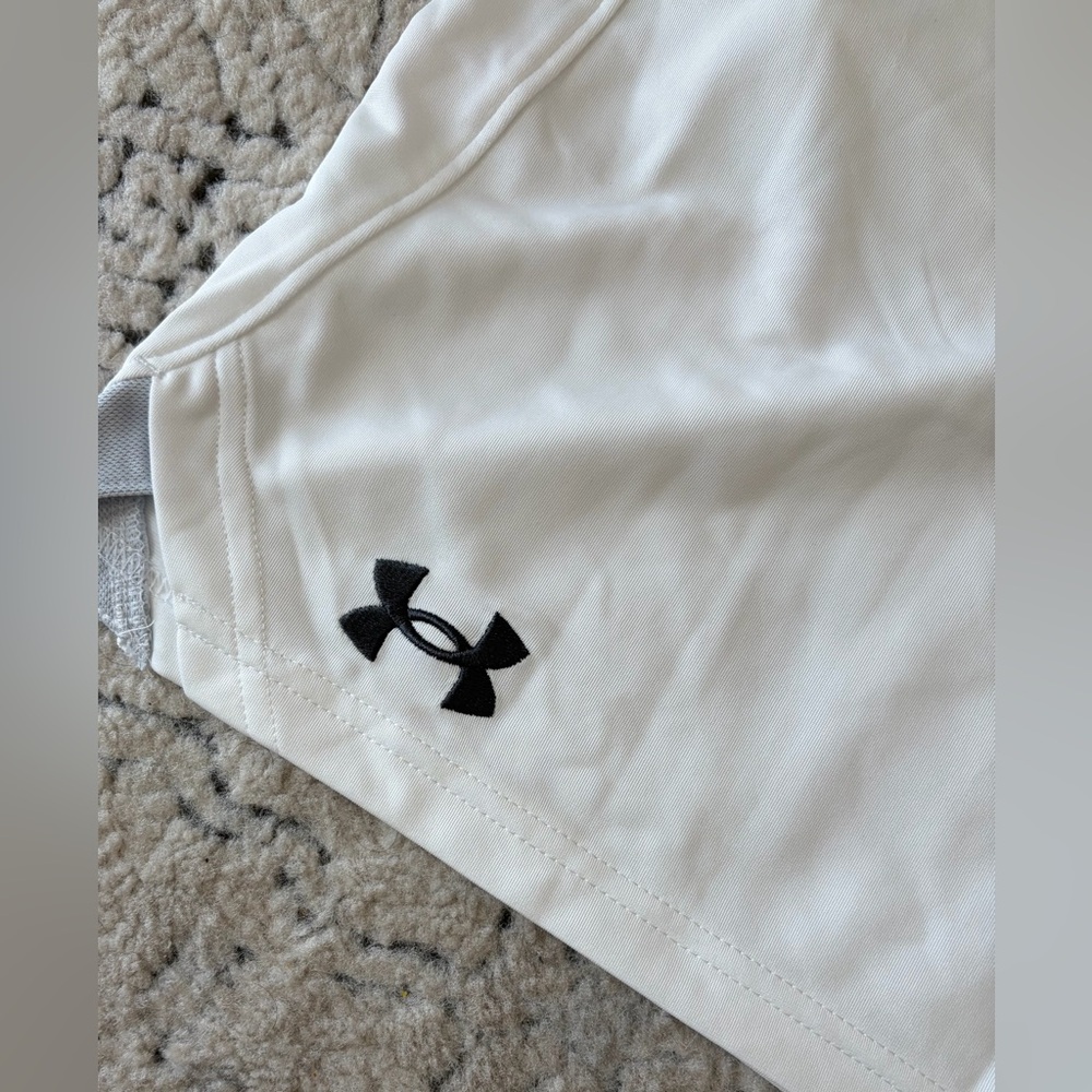 Under Armour Authentic Tampa Bay Buccaneers White Shorts Football Men’s Sz: L - Picture 3 of 5